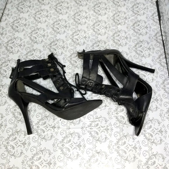 Guess Black lace up heels - Picture 3 of 3